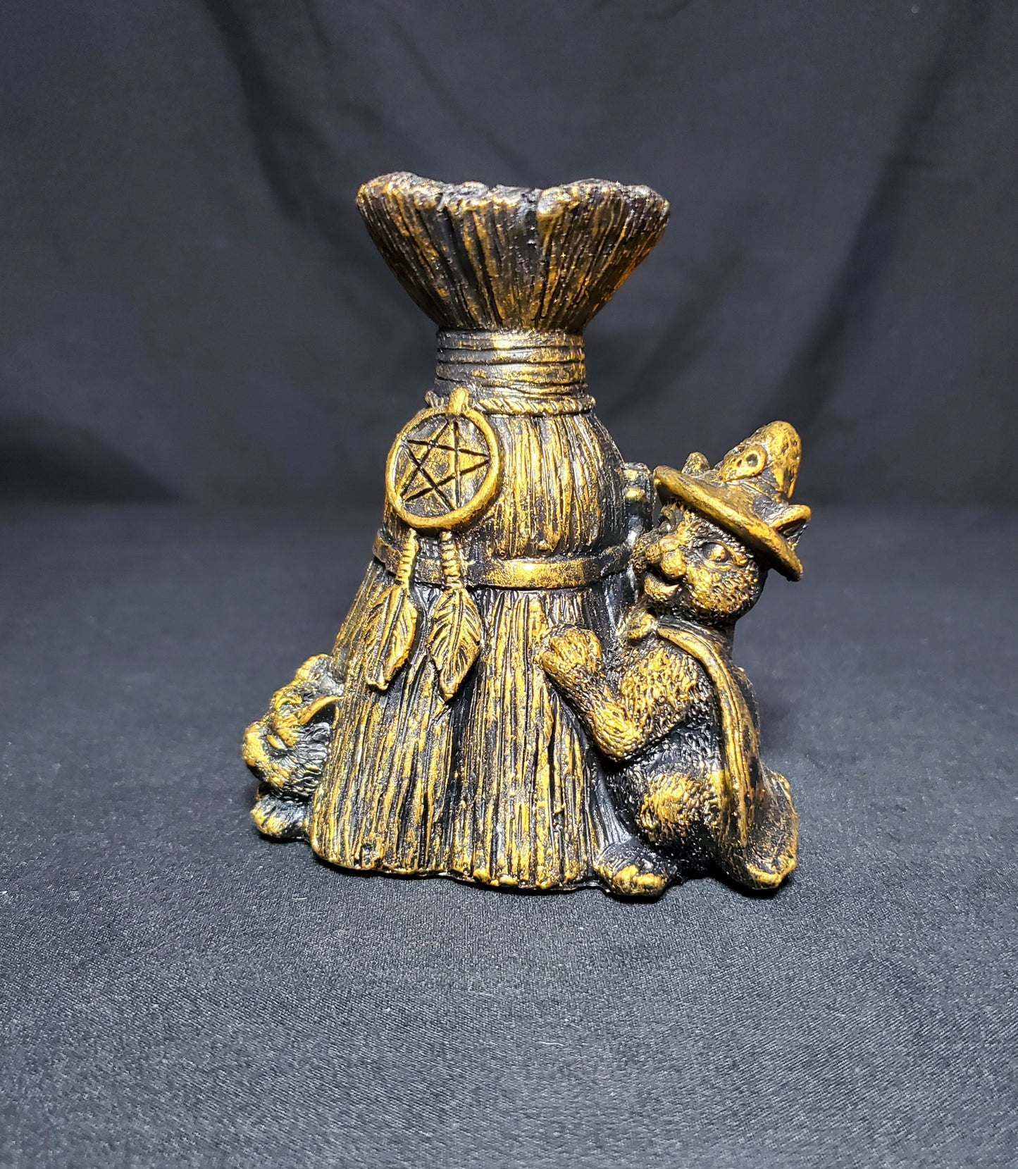 Witchy Cat Sphere Holder