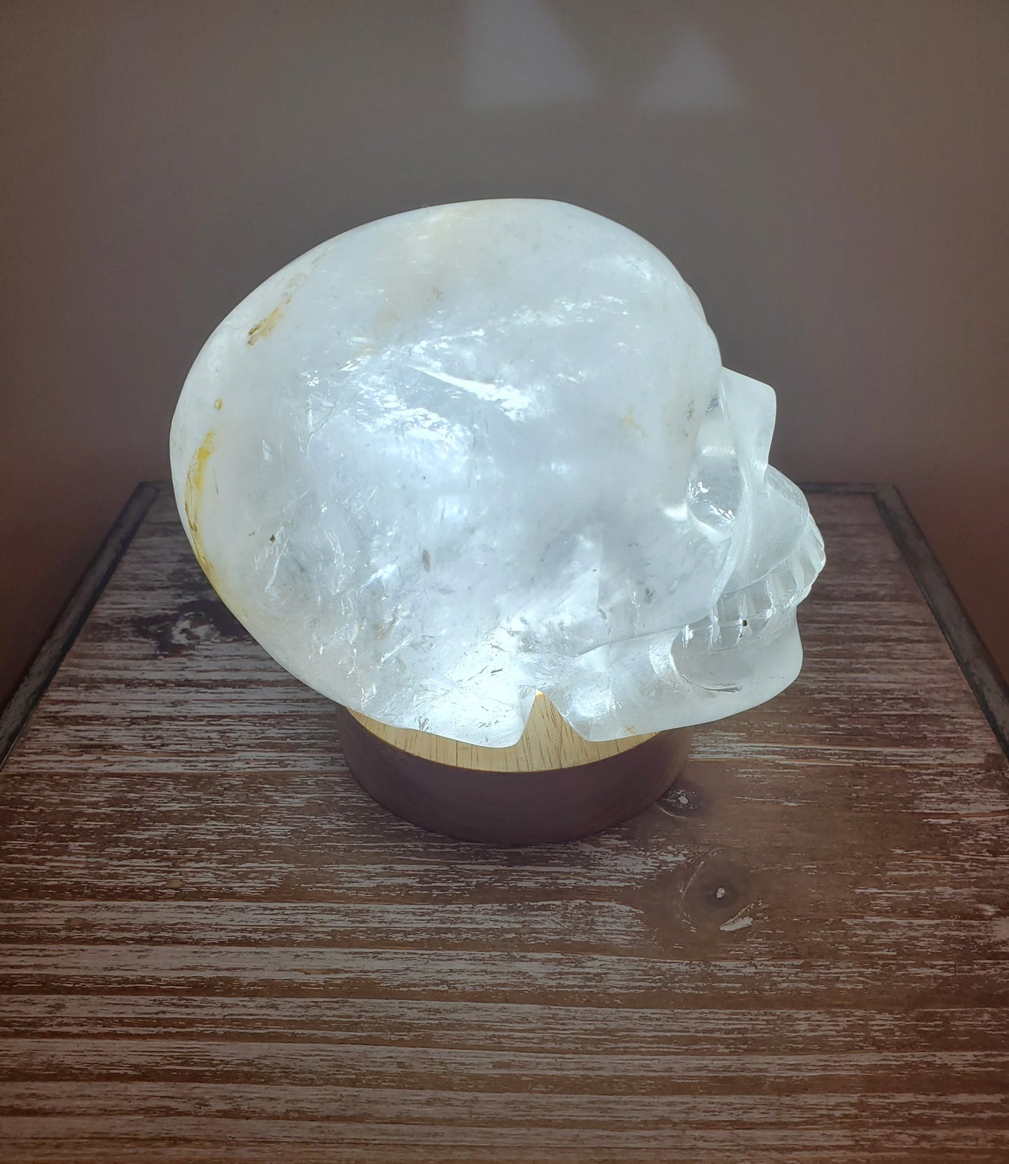 Medium Round Wood Base (White LED)