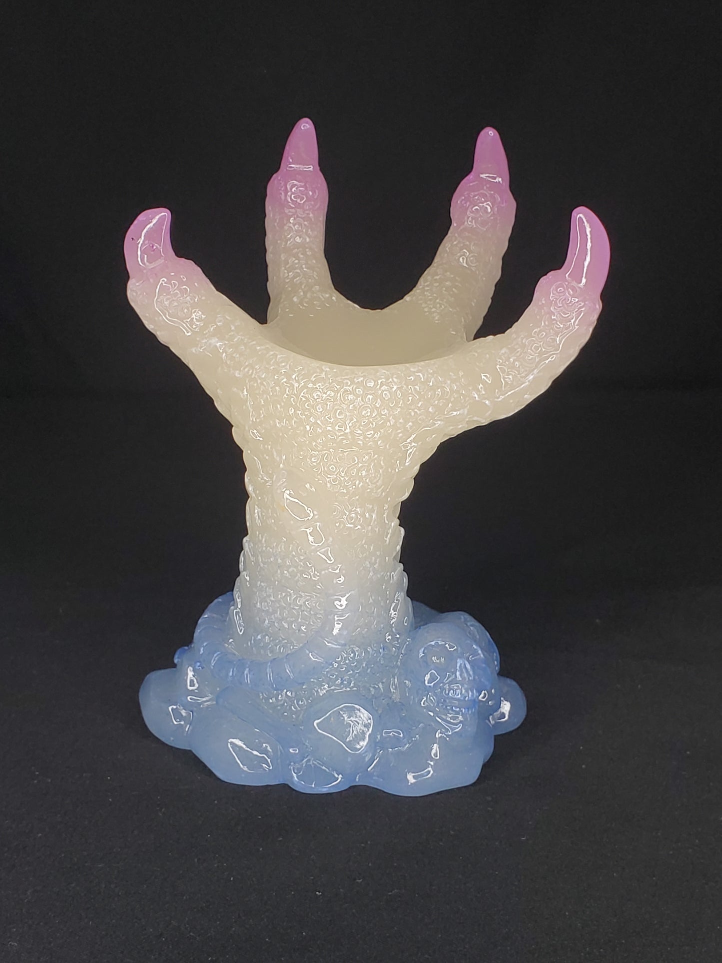 Resin Claw Sphere Holder