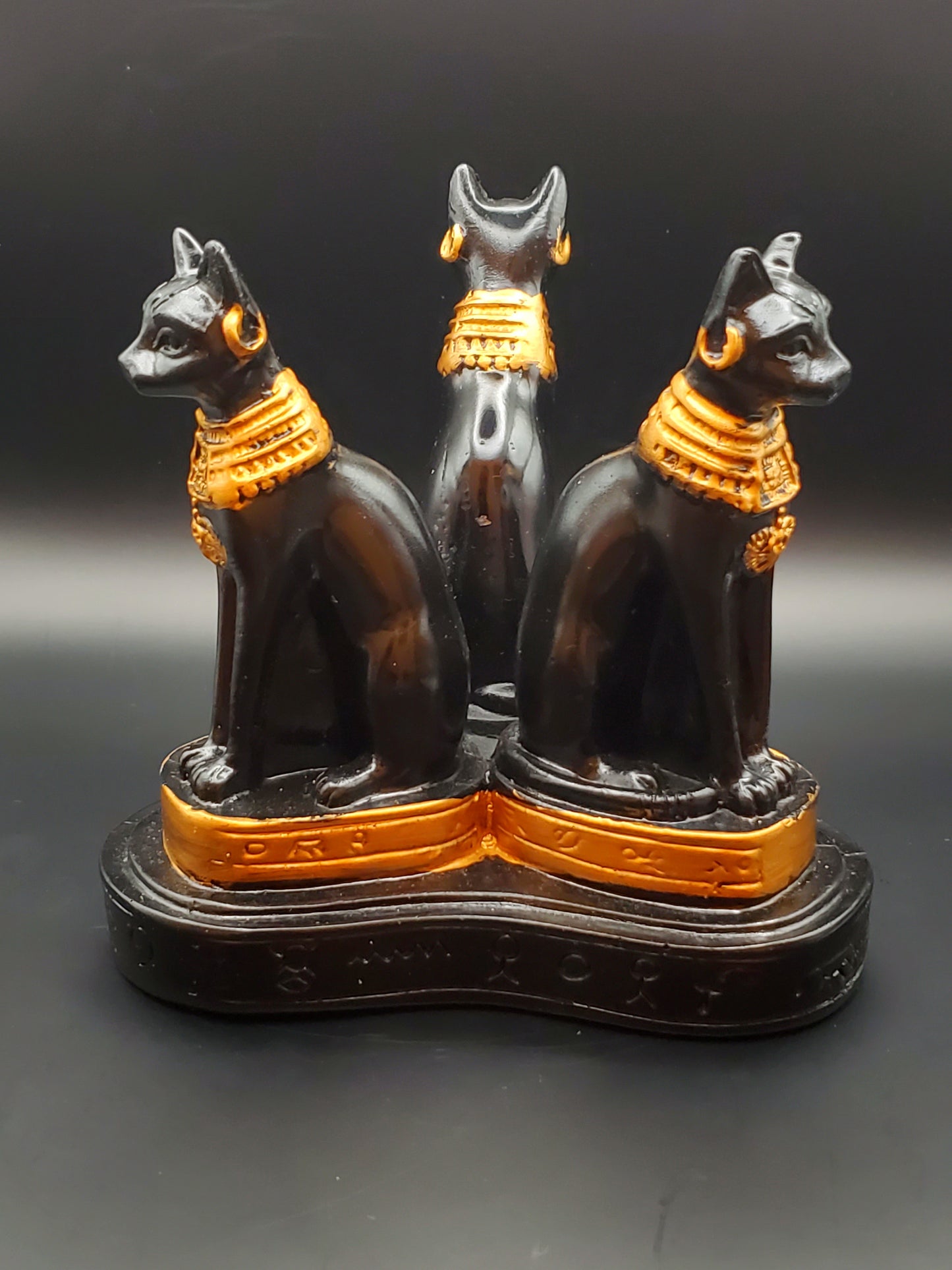 3-Cat Sphere Holder