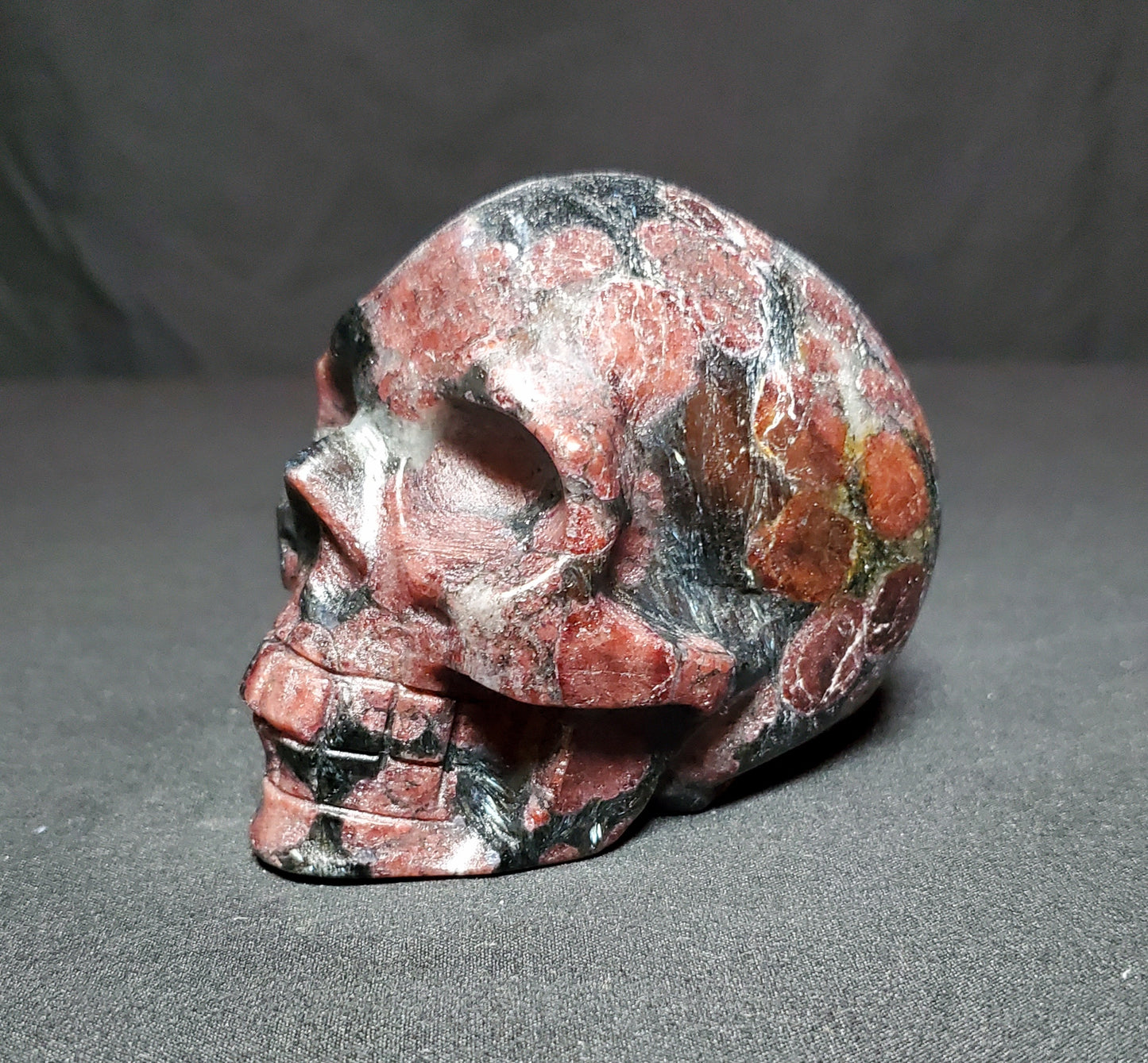 Garnet Skull Carving