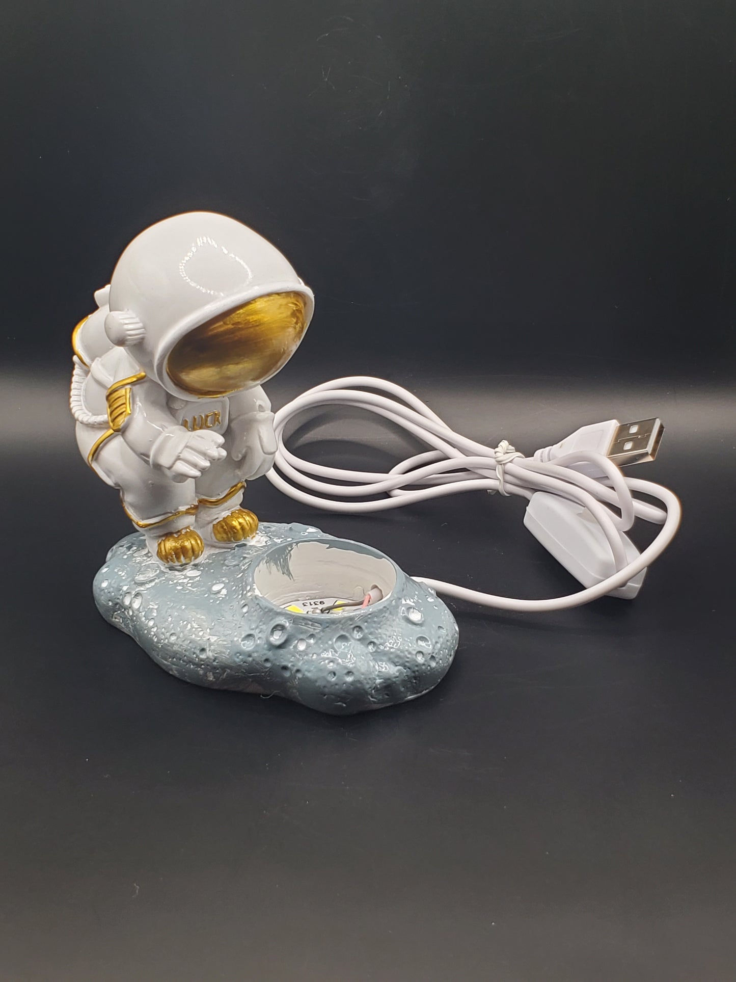 White Astronaut Led Sphere Holder