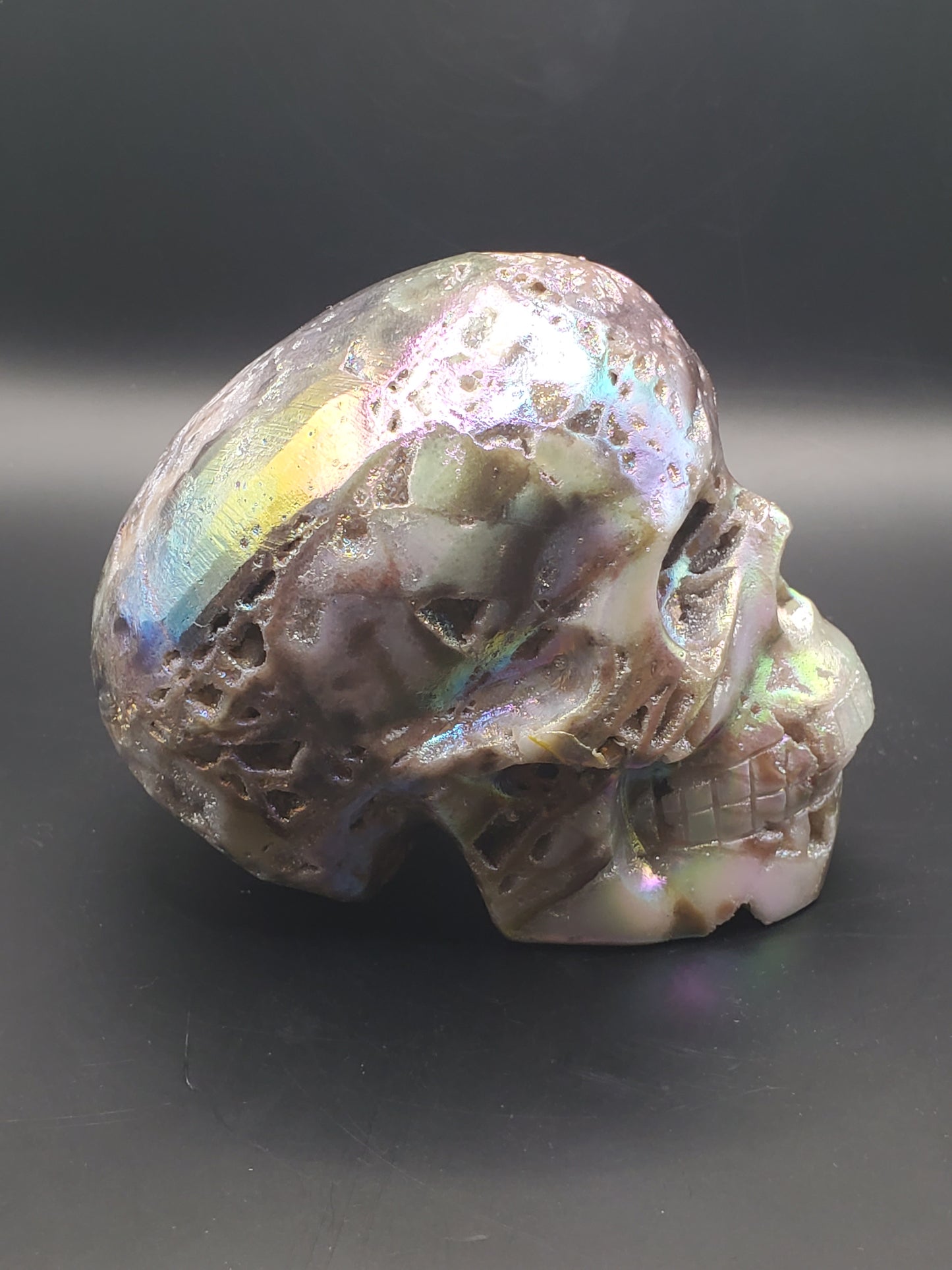 Aura Sphalerite Skull Carving