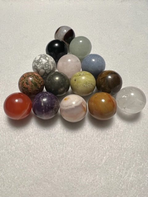 Large Spheres for Pendants