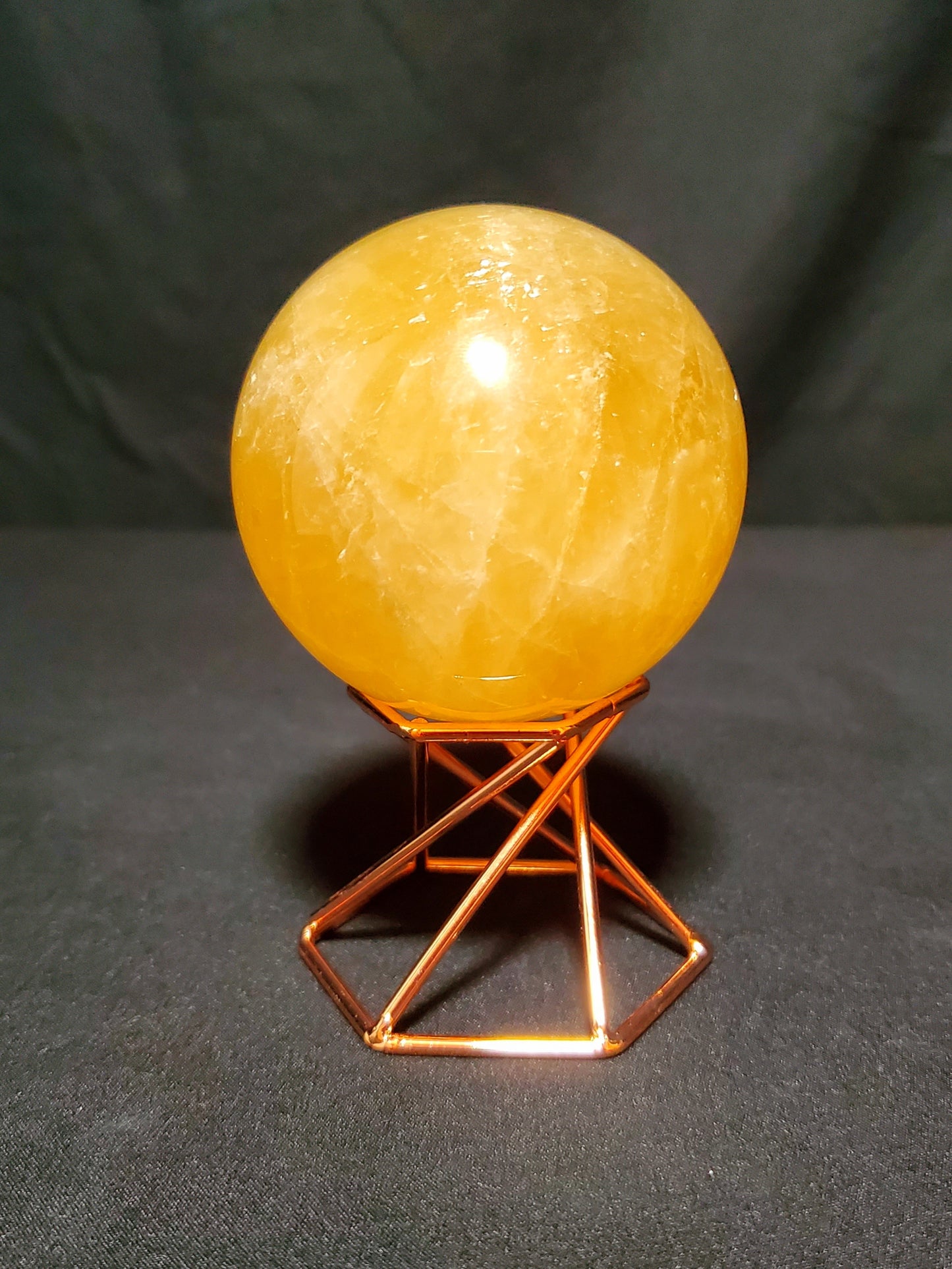 Metal Spiral Sphere Holder