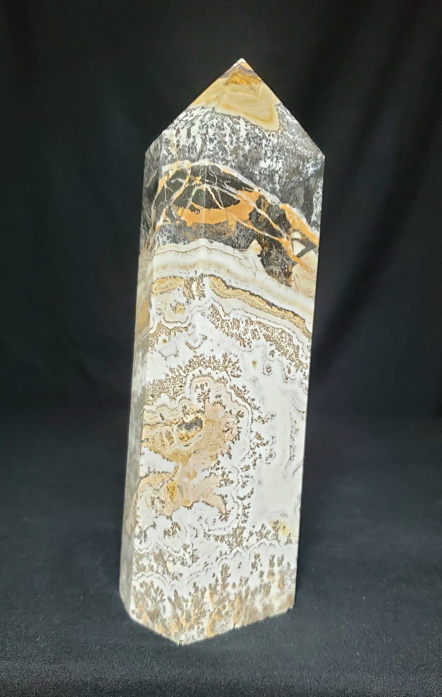 Dendritic Banded Calcite Tower