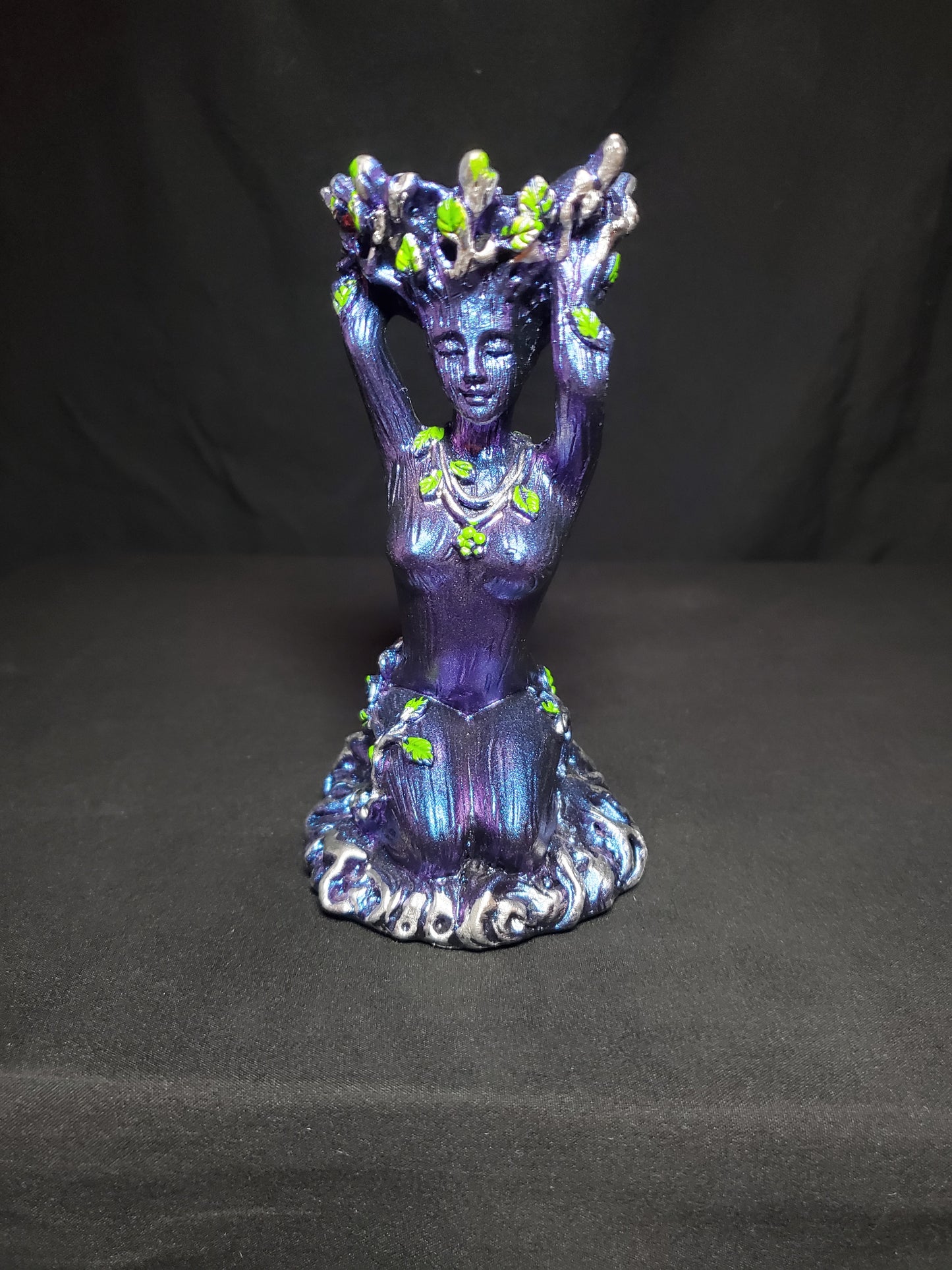 Purple Mother Earth Sphere Holder #