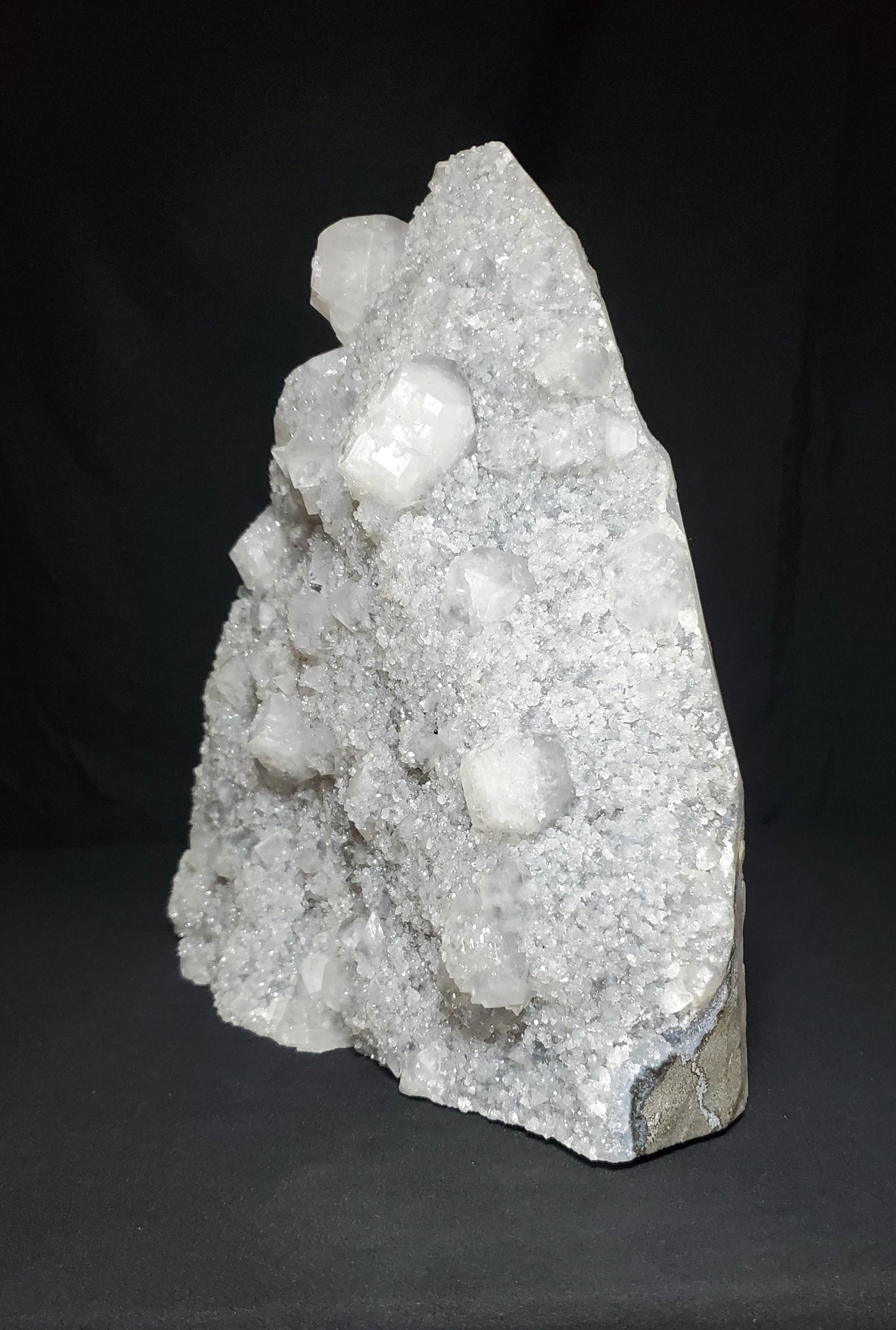 Druzy Apophyllite Cluster