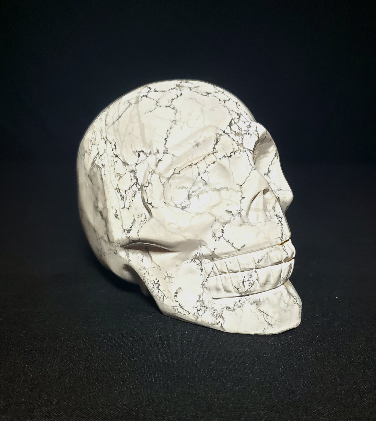 Howlite Skull Carving